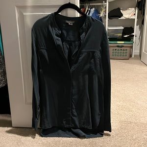 Vince blue long sleeve silk blouse size 4
